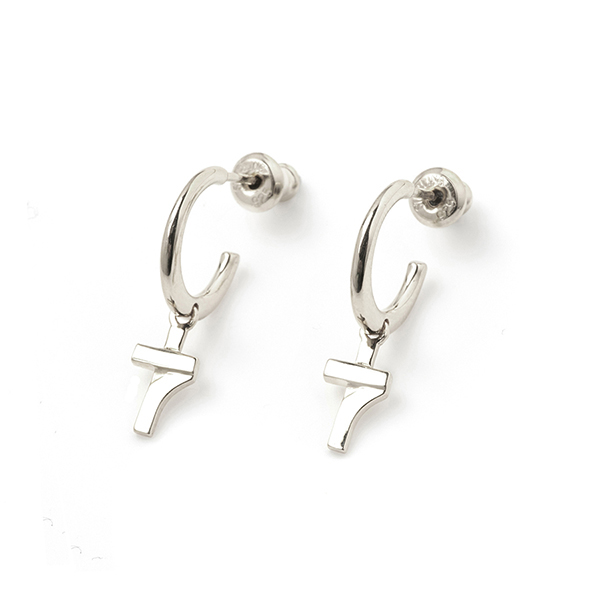 7 Cross Silver Hoop Earrings 詳細画像