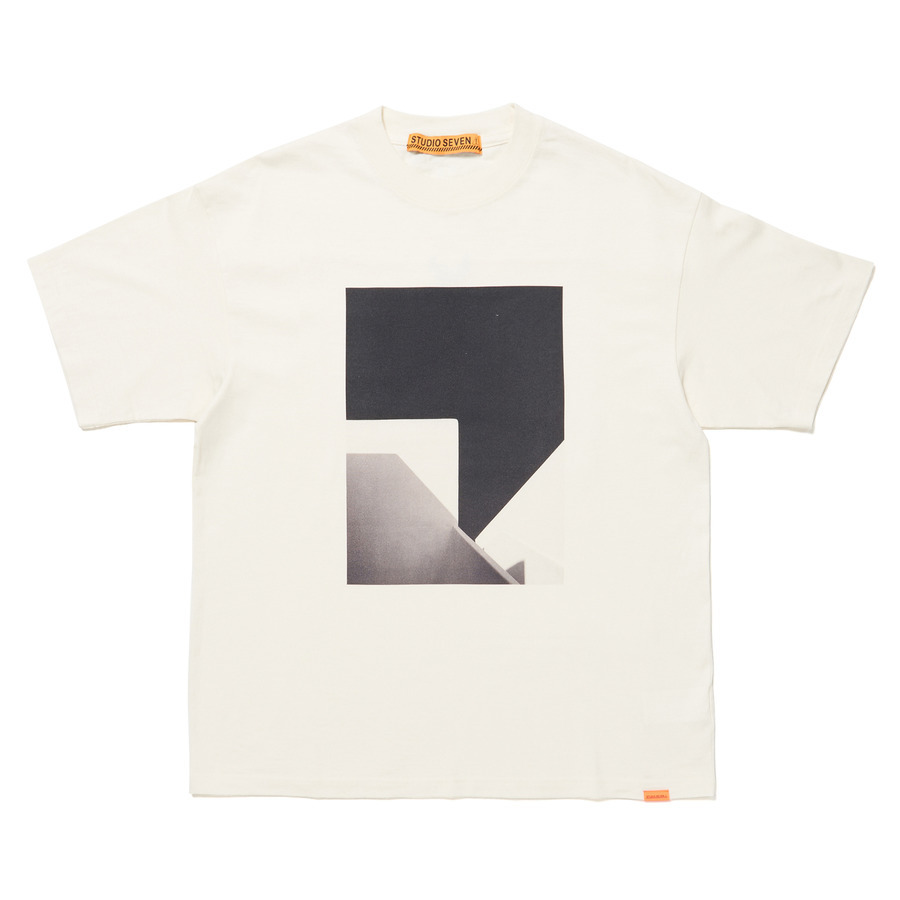 Abstract Graphic Printed SS Tee | STUDIO SEVEN (スタジオ セブン)