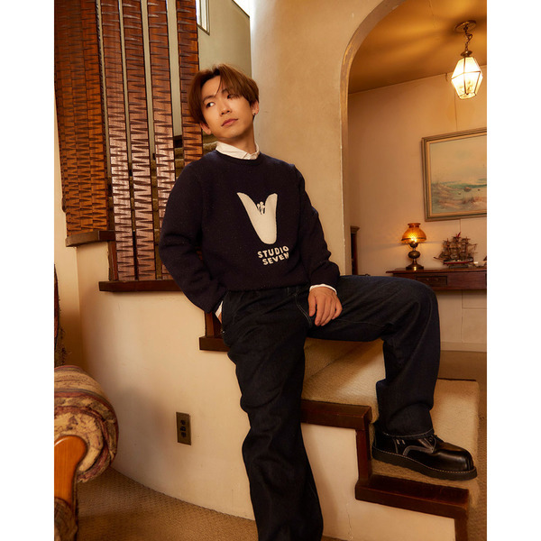 V Flower Crew Neck Knit 詳細画像 Navy 10