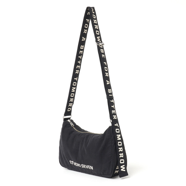 Text Logo Shoulder Bag 詳細画像 Black 1