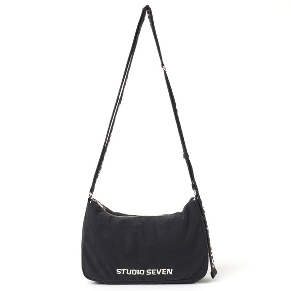 Text Logo Shoulder Bag 詳細画像 Black 1