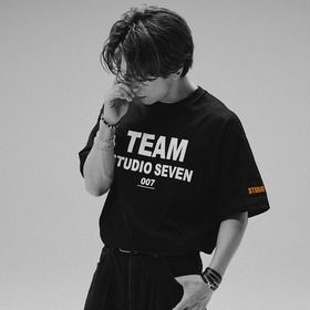 TEAM STUDIO SEVEN TEE 詳細画像