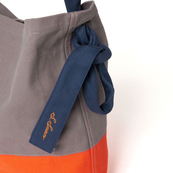 2-Tone Canvas Bag 詳細画像 Beige 3
